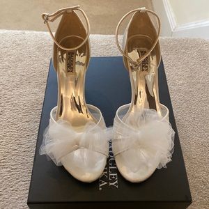 Badgley Mischka Wedding Shoes Size 8.5